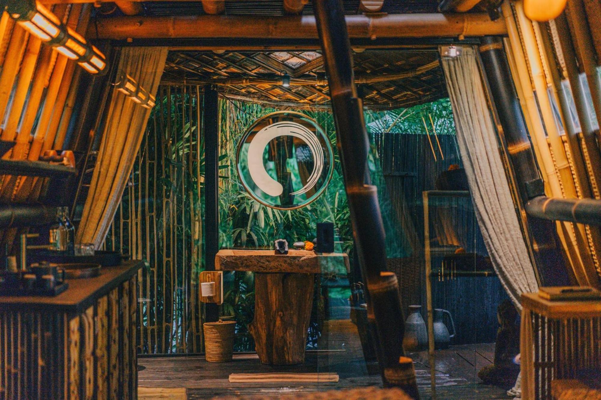 Hideout Eco Bamboo House Bali * Selat